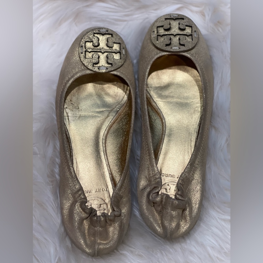 Tori Burch flat